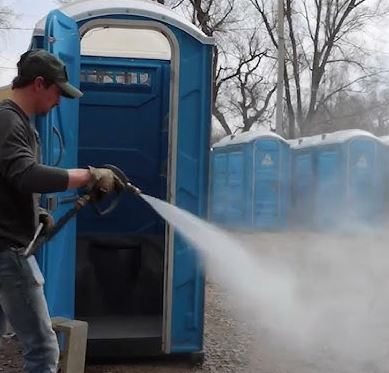 Portable Toilet Cleaning Service